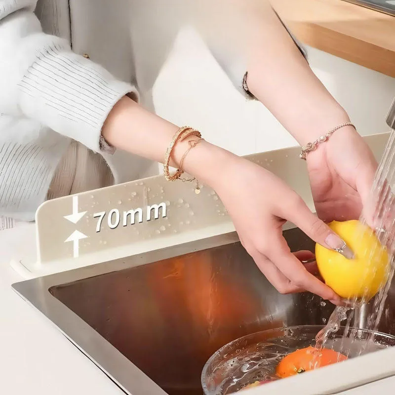 Silicone Sink Splash Guard / প্রিমিয়াম সিলিকন বেসিন পানি ছিটা প্রতিরোধক 3